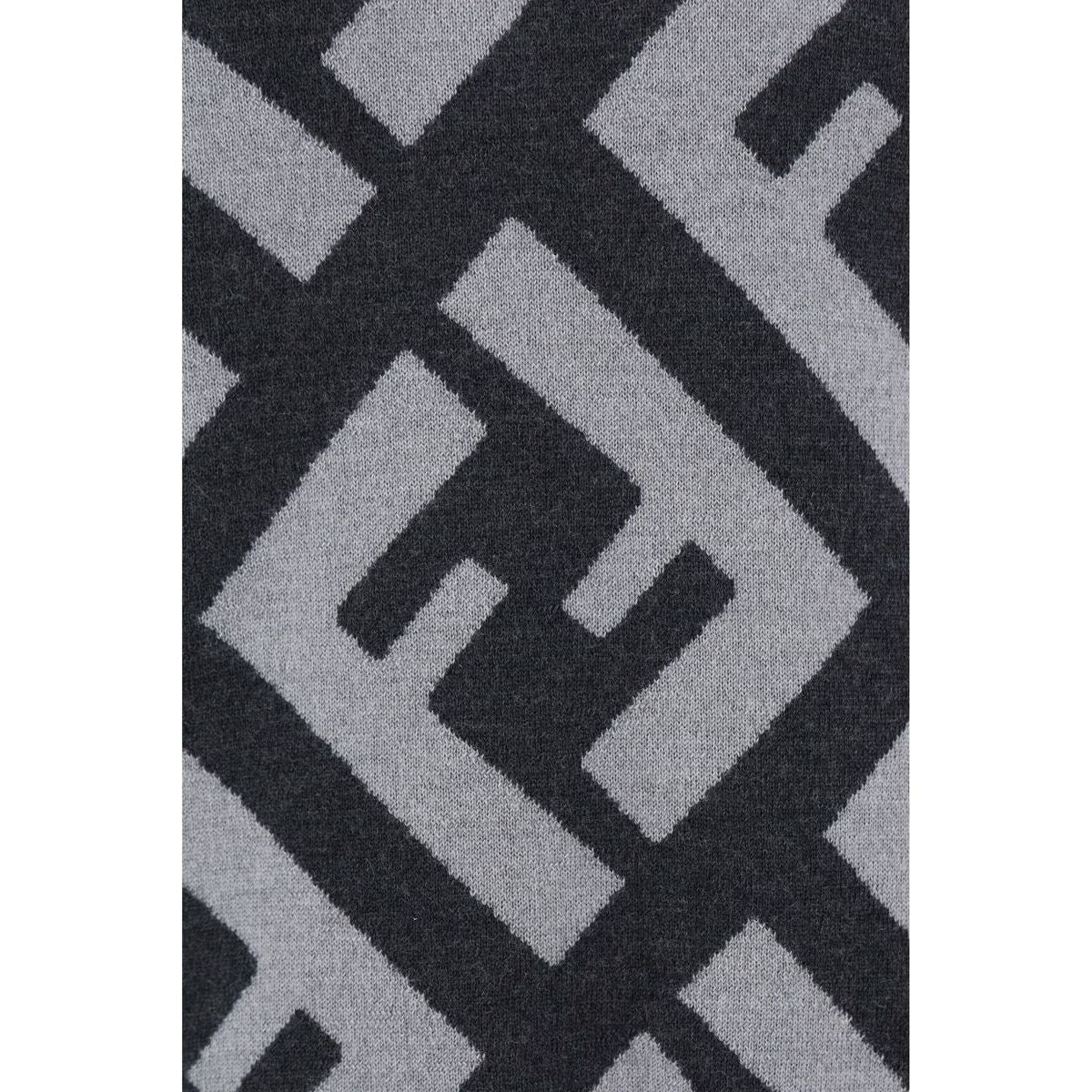 Fendi Chic Grey Wool Iconic Logo Sweater for Timeless Elegance