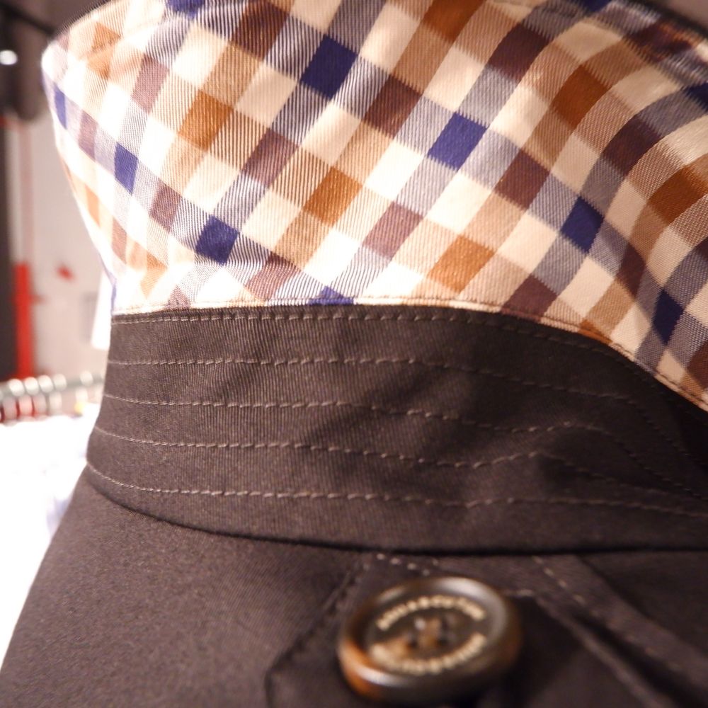 Aquascutum Blue Cotton Jacket for Timeless Sophistication