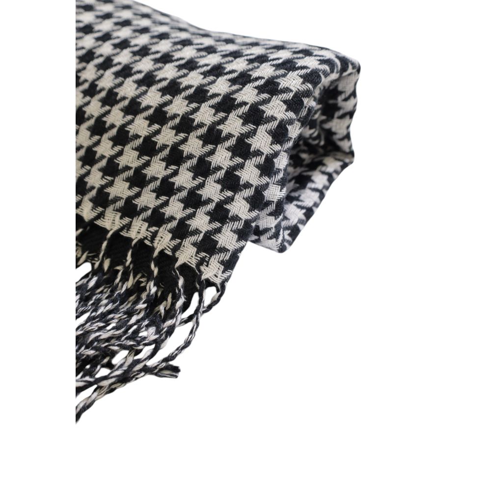 Antony Morato White Acrylic Scarf - Effortless Luxury Accessory