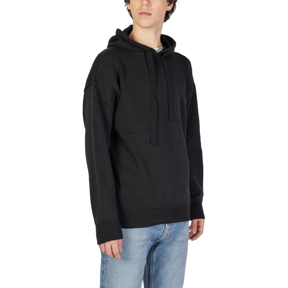 Underclub Black Cotton Sweater for Elevated Casual Elegance