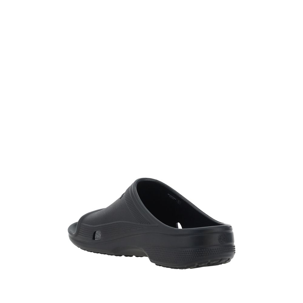 Balenciaga White Rubber Eva Sandals: Effortless Elegance Redefined