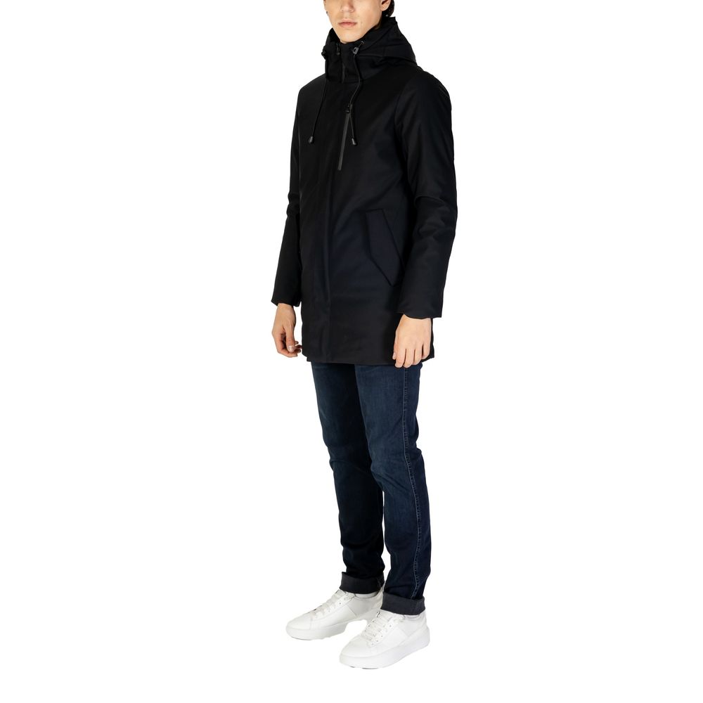 Hydra Clothing Black Nylon Jacket for Elevated Style