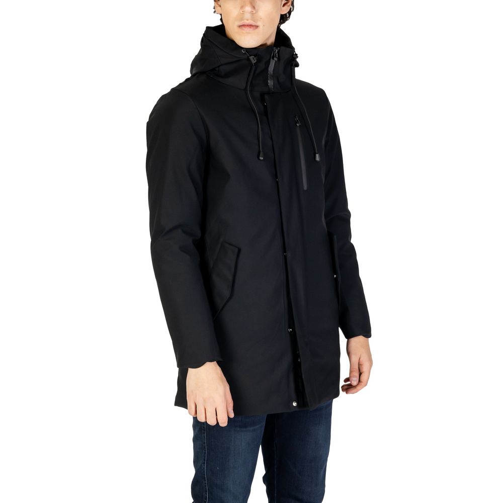 Hydra Clothing Black Nylon Jacket for Elevated Style