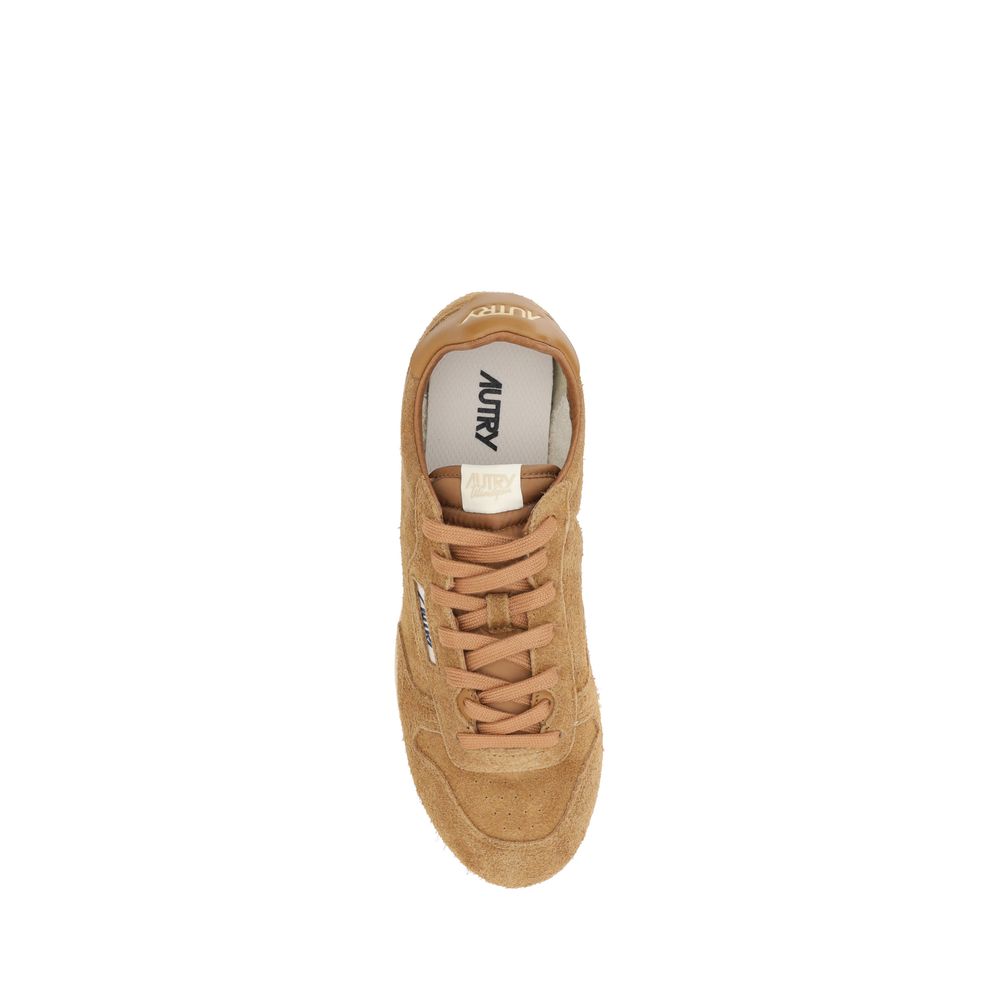 Autry White Luxurious Suede Windspin Low Sneakers