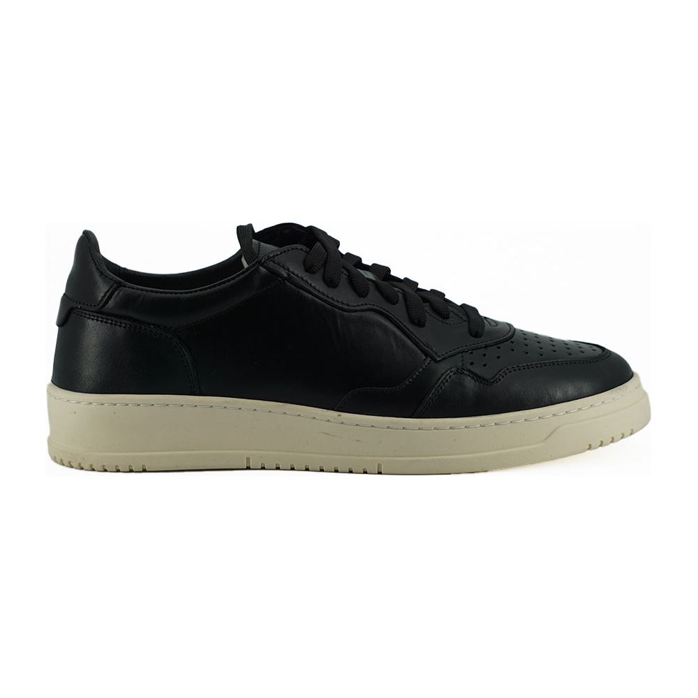 Saxone of Scotland Black Leather Sneakers - Unisex Style