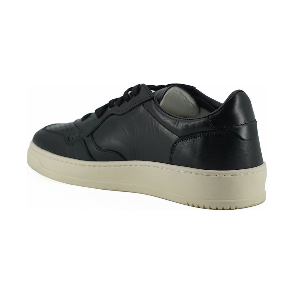 Saxone of Scotland Black Leather Sneakers - Unisex Style