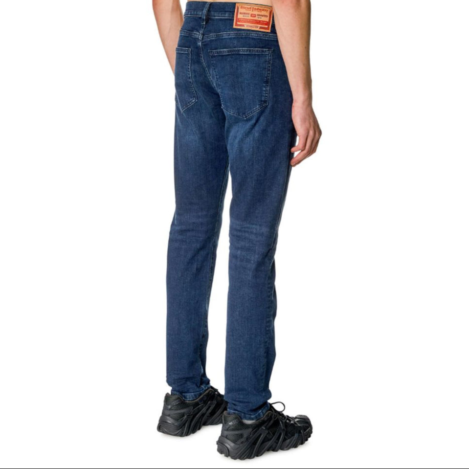 Diesel Blue Cotton Jeans with Timeless Elegance and Fit