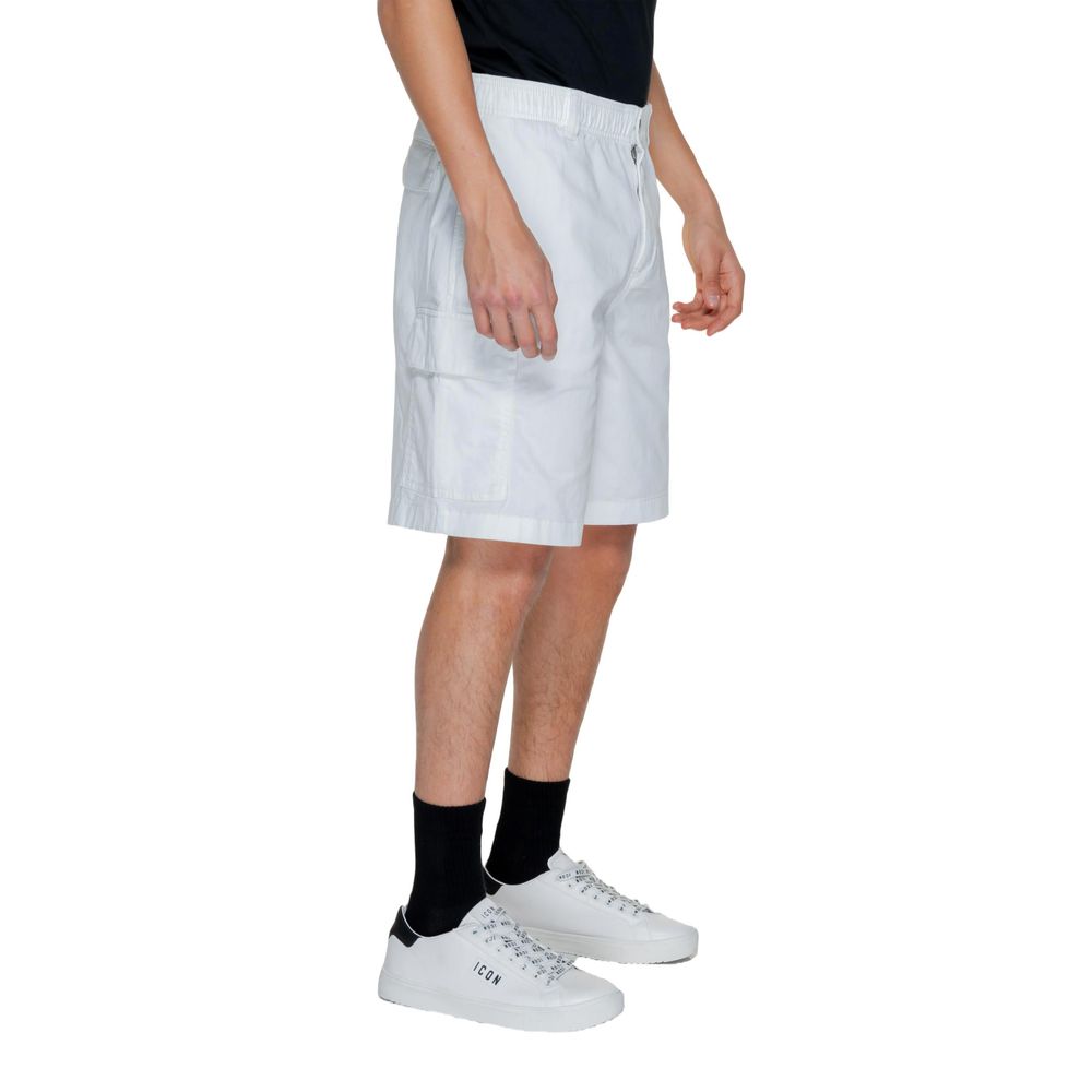 Calvin Klein Jeans White Cotton Shorts for Elevated Style