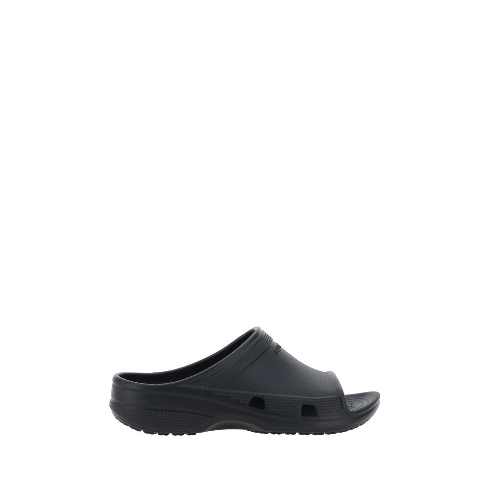 Balenciaga White Rubber Eva Sandals: Effortless Elegance Redefined