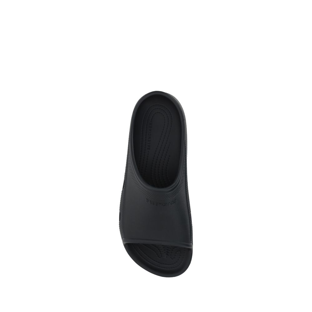 Balenciaga White Rubber Eva Sandals: Effortless Elegance Redefined