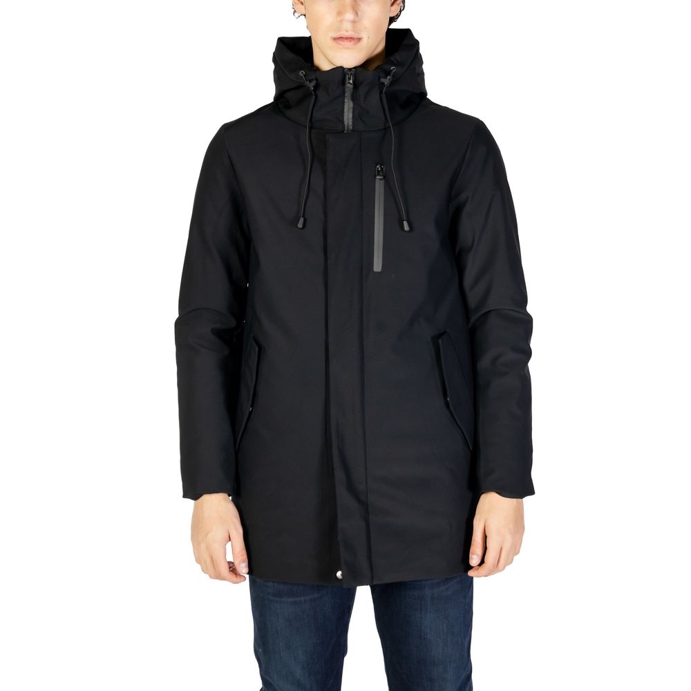 Hydra Clothing Black Nylon Jacket for Elevated Style