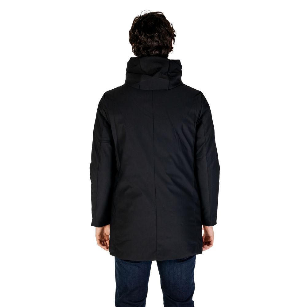 Hydra Clothing Black Nylon Jacket for Elevated Style