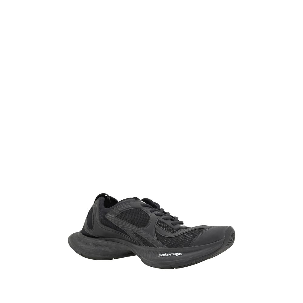 Balenciaga White Leather Circuit Sneakers with Distinctive Platform Design