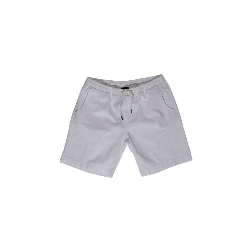 Refrigiwear White Cotton Short for Elevated Casual Style