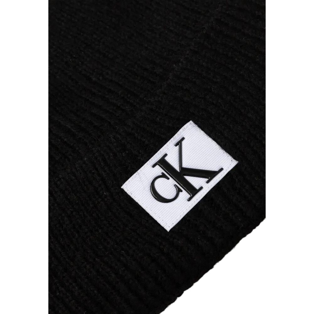 Calvin Klein Jeans Black Acrylic Beanie Hat for Luxury Style