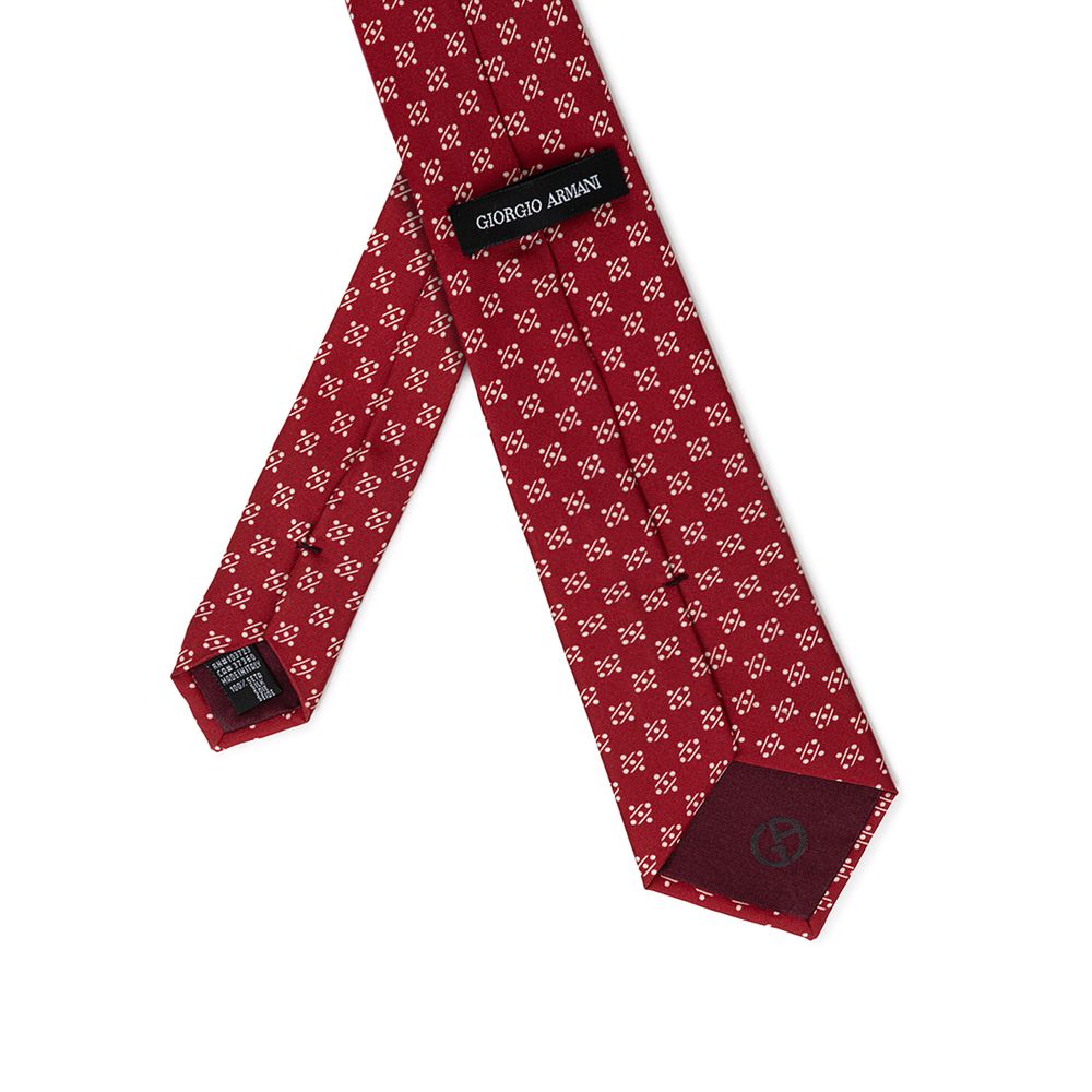 Giorgio Armani Red Silk Tie for Timeless Elegance