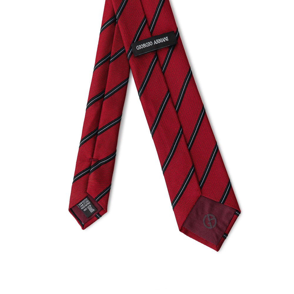 Giorgio Armani Red Silk Tie for Timeless Elegance