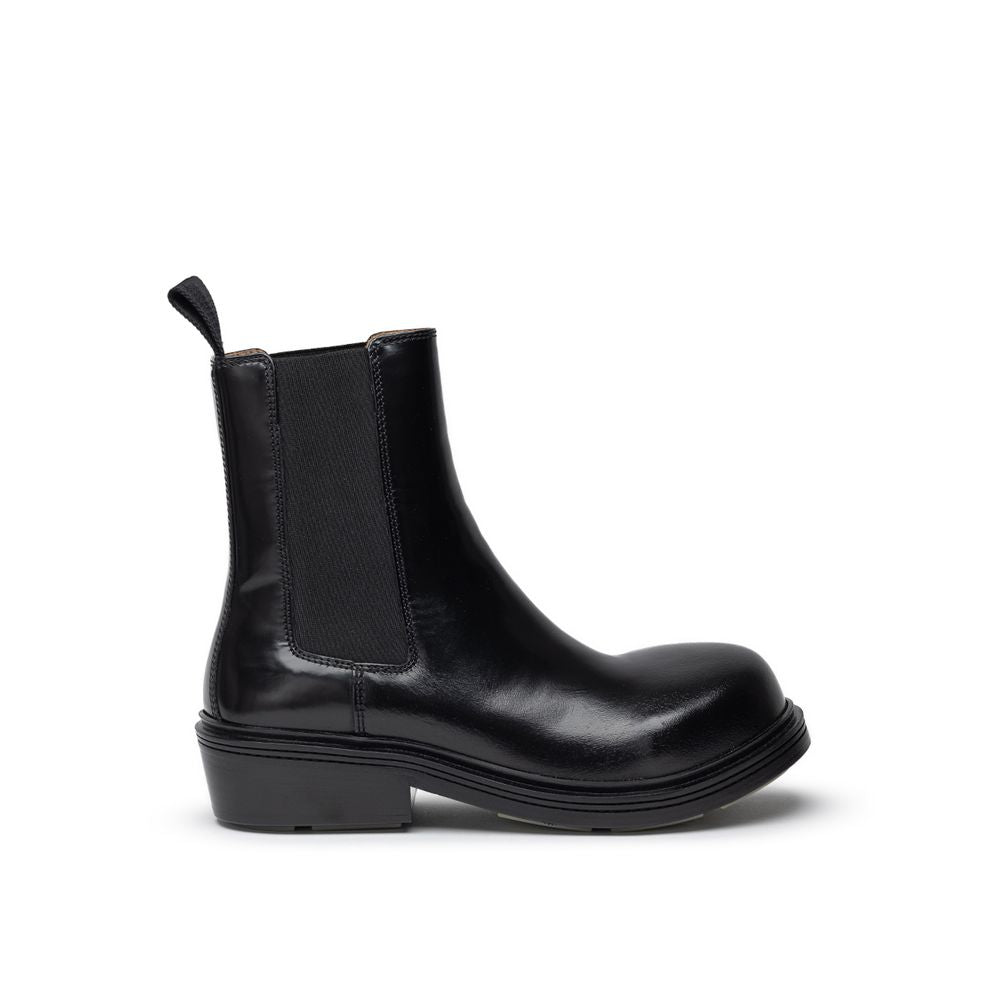 Bottega Veneta Black Leather Boot for Timeless Elegance