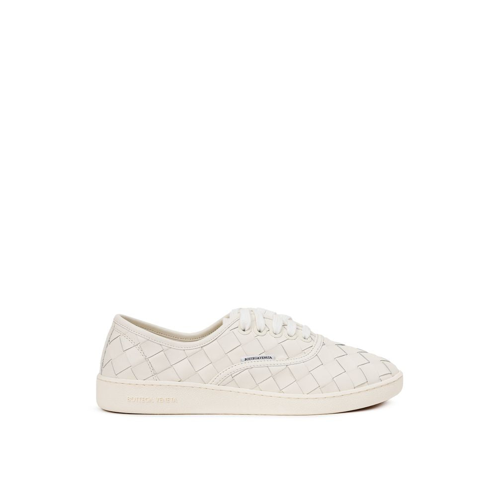 Bottega Veneta White Leather Sneaker for Effortless Elegance