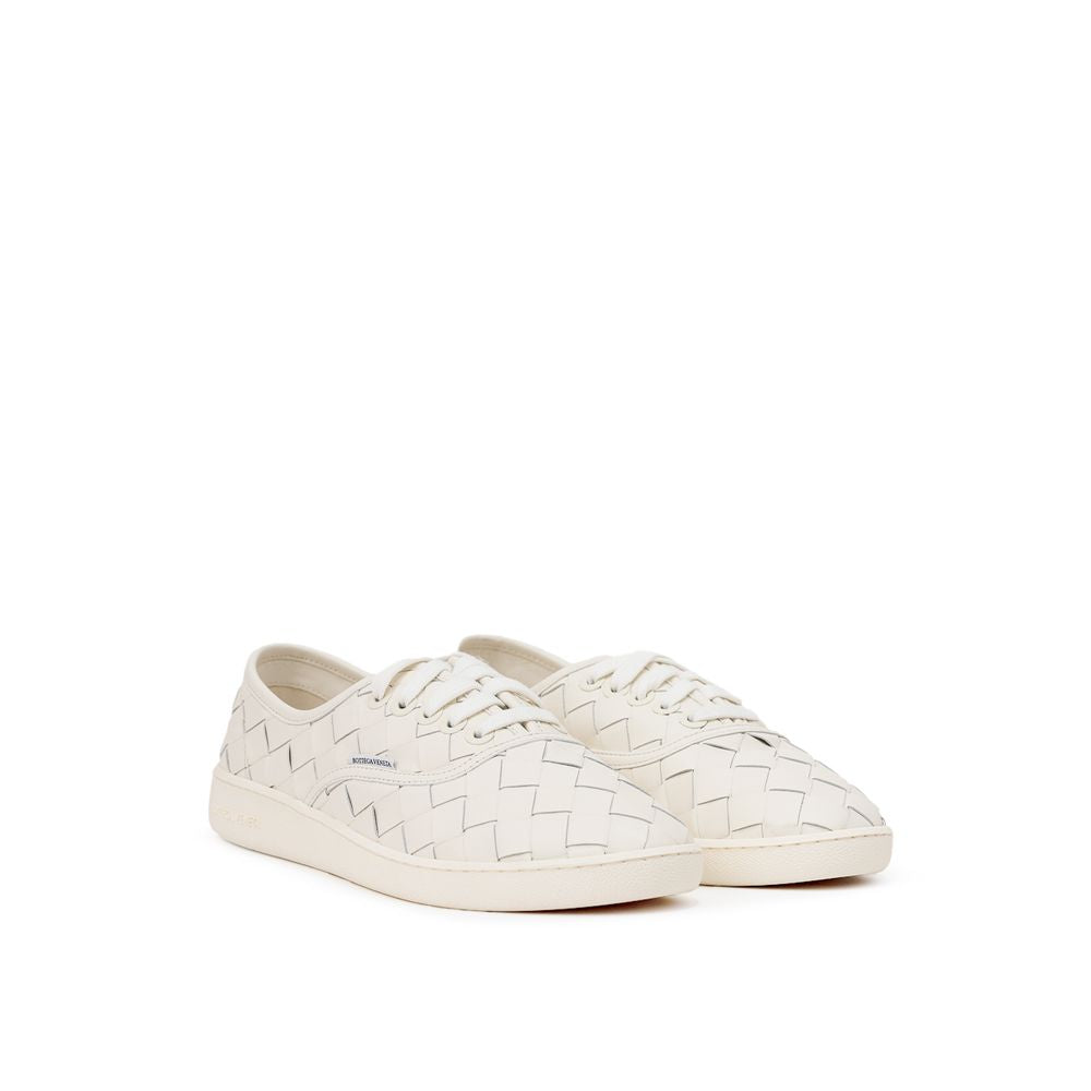 Bottega Veneta White Leather Sneaker for Effortless Elegance