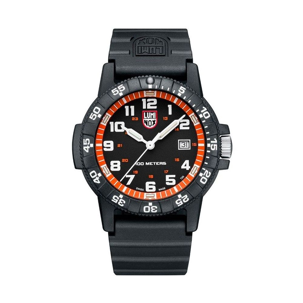 Luminox Black Rubber Watch for Timeless Elegance and Style