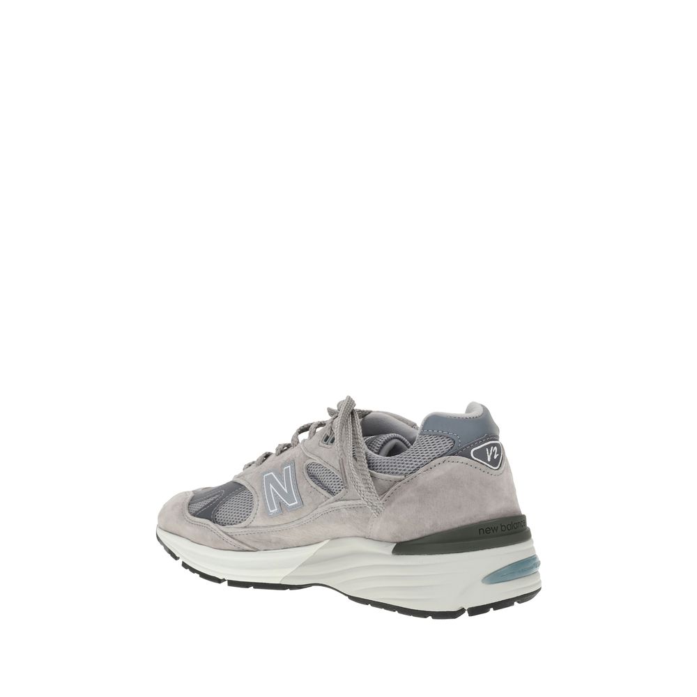 New Balance Grey Suede 991V2 Sneakers for Elevated Style